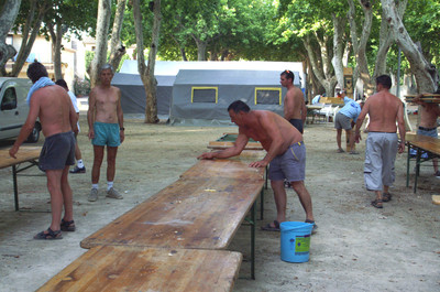 Bénévoles campement (1)
