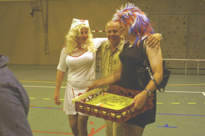 Divers personnes (8)
