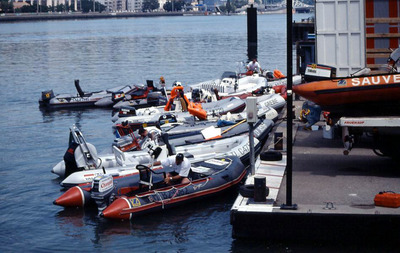 j2-Lyon_-_Les_Roches_de_Condrieu_282929.JPG
